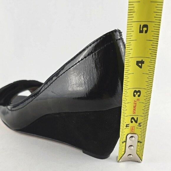 BCBGeneration Tedolie Black Patent Faux Suede Peep Toe Wedge Pump Size 6.5B - Picture 15 of 15
